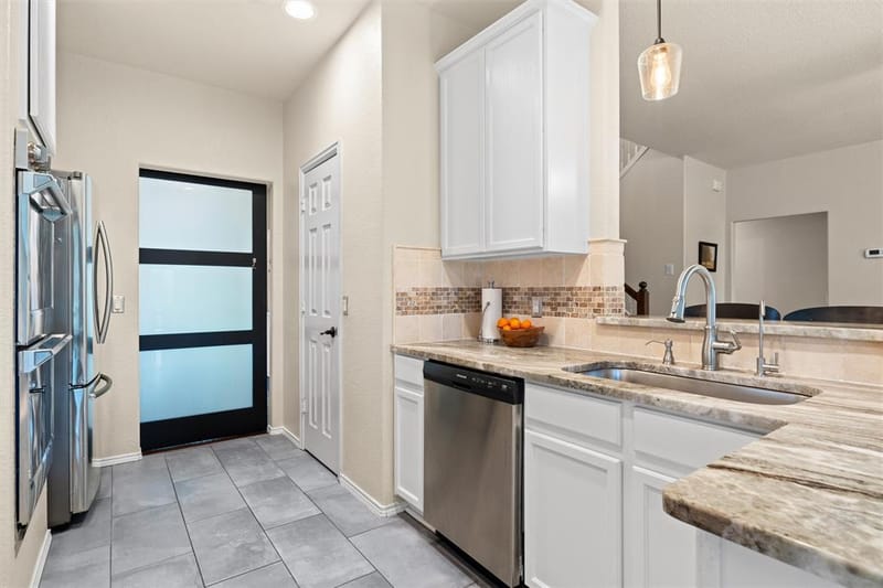 2815 S Serrano, Grand Prairie TX 75054 - Photo 12