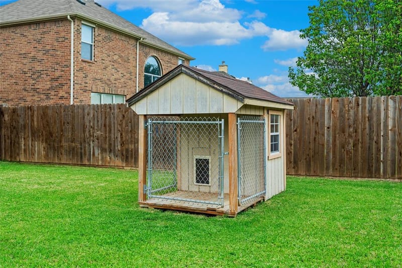 2815 S Serrano, Grand Prairie TX 75054 - Photo 38