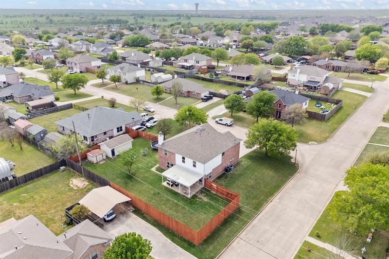 1040 Canyon Drive, Justin TX 76247 - Photo 7