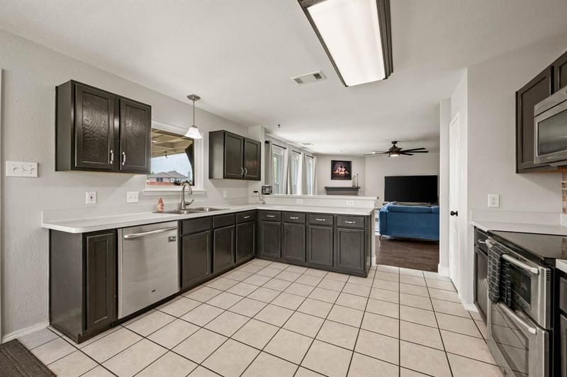 1040 Canyon Drive, Justin TX 76247 - Photo 28