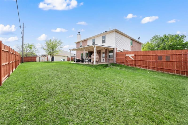 1040 Canyon Drive, Justin TX 76247 - Photo 10