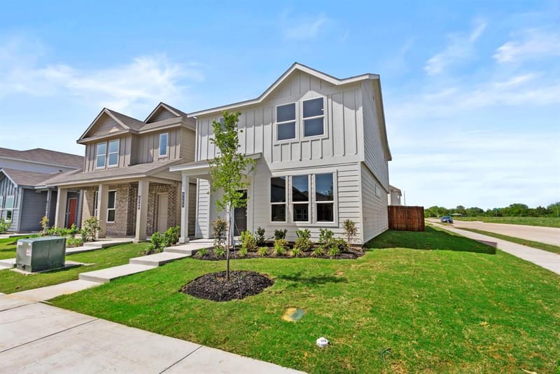 3153 Maple Orchard Lane, Fort Worth TX 76140