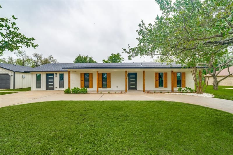 510-512 Grandview Drive, Granbury TX 76049