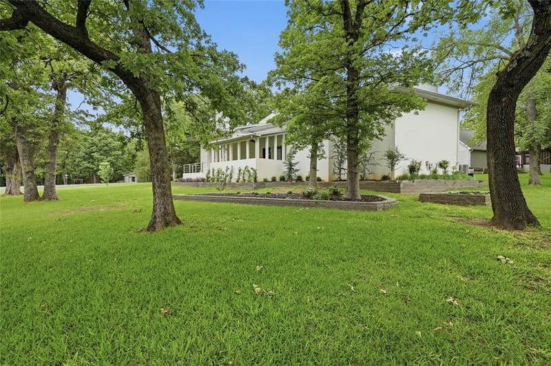 316 Comanche Drive, Lake Kiowa TX 76240 - Photo 36