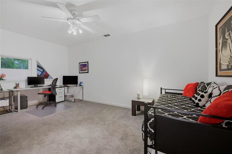 316 Comanche Drive, Lake Kiowa TX 76240 - Photo 24