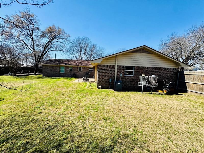 305 S 1st Street, Crandall TX 75114 - Photo 8