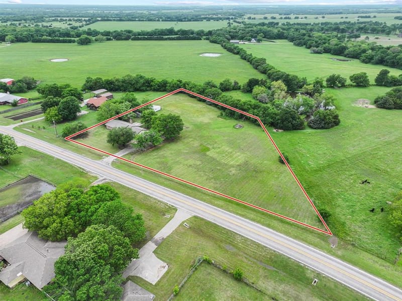 506 Fm 816, Wolfe City TX 75496 - Photo 13