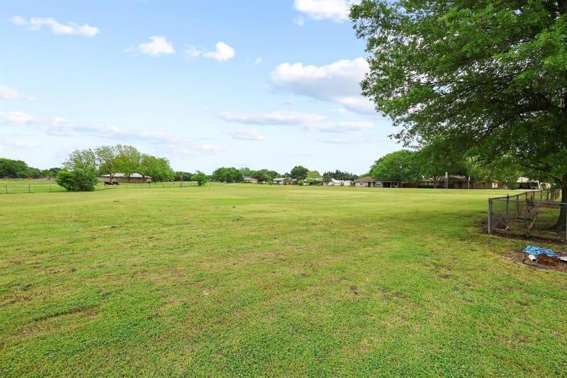 506 Fm 816, Wolfe City TX 75496 - Photo 12