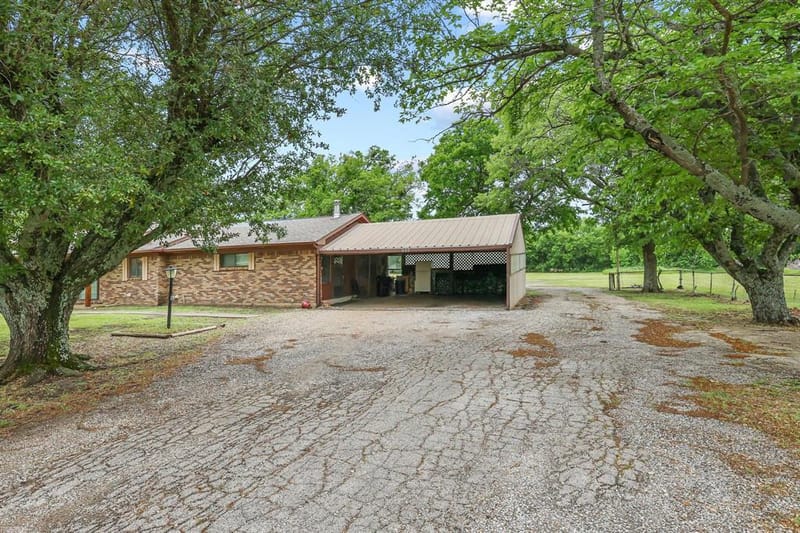 506 Fm 816, Wolfe City TX 75496 - Photo 3