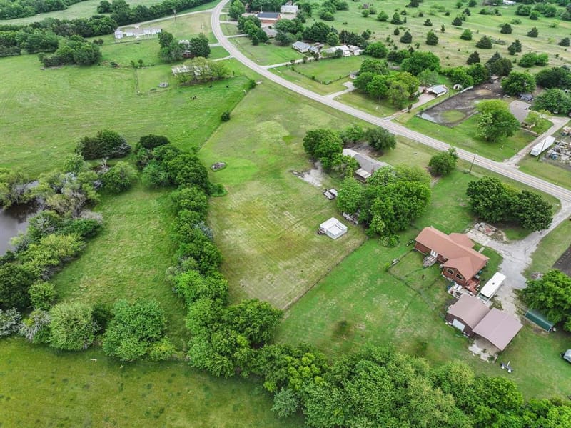 506 Fm 816, Wolfe City TX 75496 - Photo 8