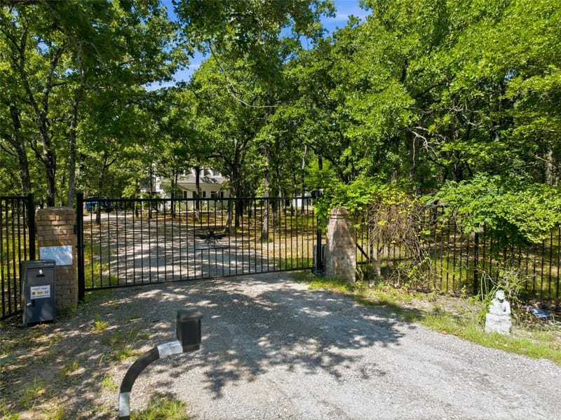 10670 County Road 2450, Terrell TX 75160