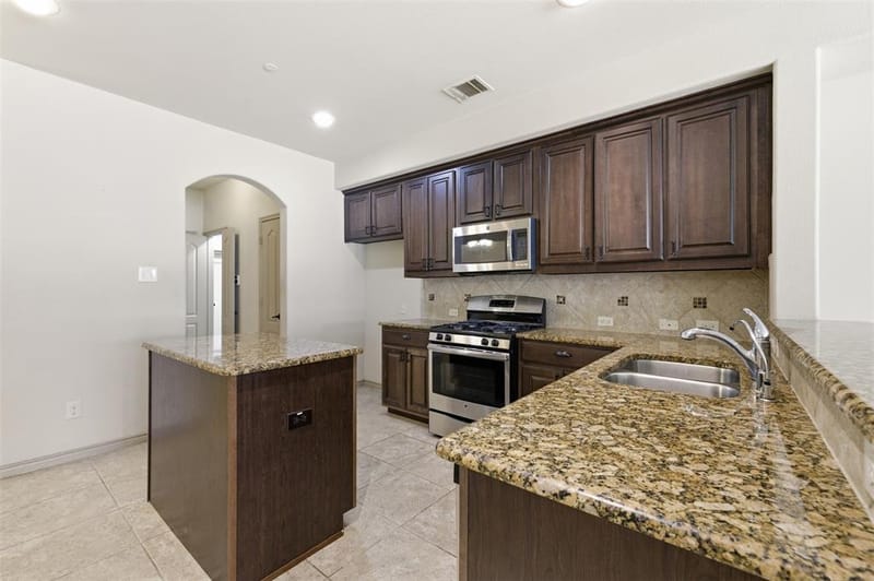 1432 Arapaho Drive, Carrollton TX 75010 - Photo 10