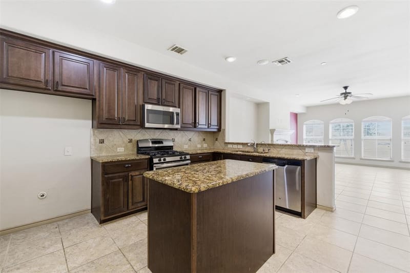 1432 Arapaho Drive, Carrollton TX 75010 - Photo 11