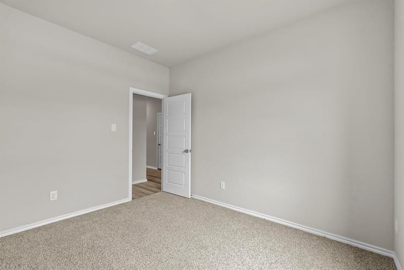 9409 Mint Hill Drive, Fort Worth TX 76108 - Photo 4