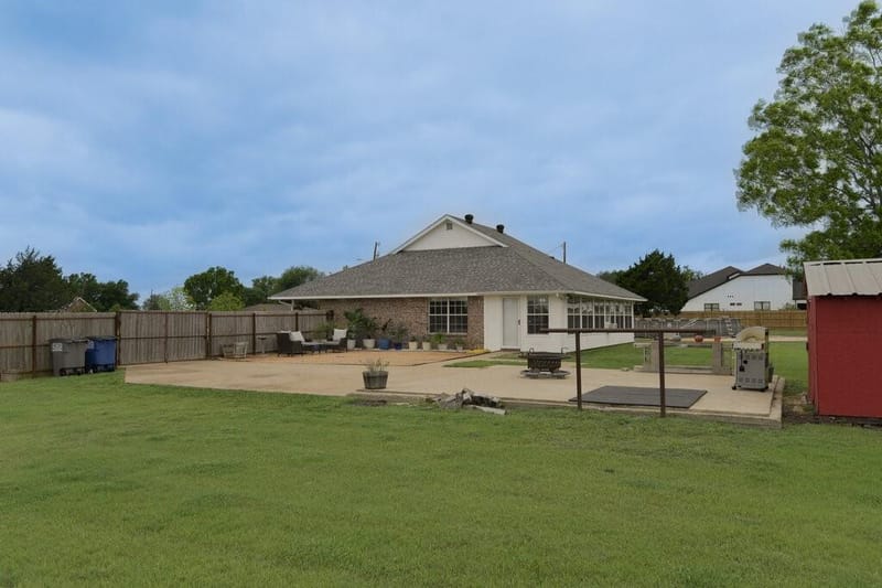 339 Meadow Lane, Red Oak TX 75154 - Photo 23