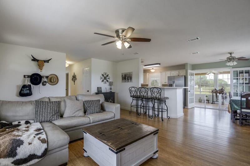 339 Meadow Lane, Red Oak TX 75154 - Photo 7