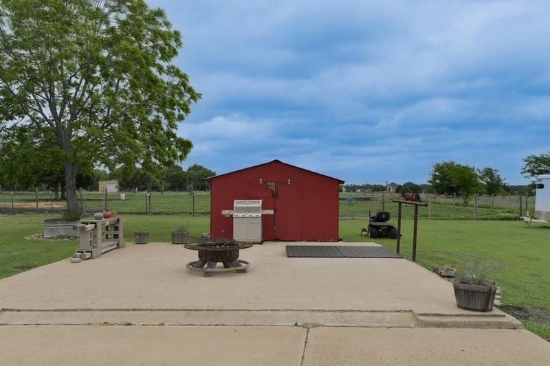 339 Meadow Lane, Red Oak TX 75154 - Photo 24