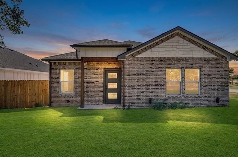 5914 Tin Top Highway, Granbury TX 76048