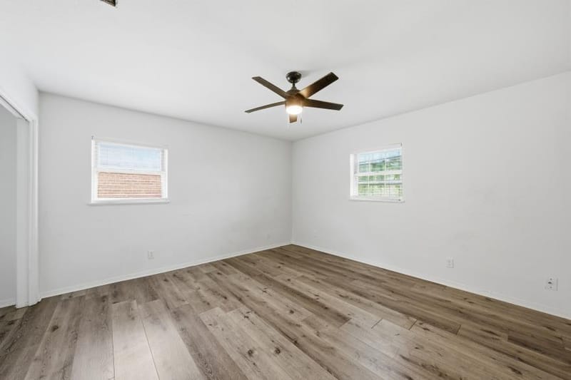 1900 MAHALIA Drive, Waco TX 76705 - Photo 13