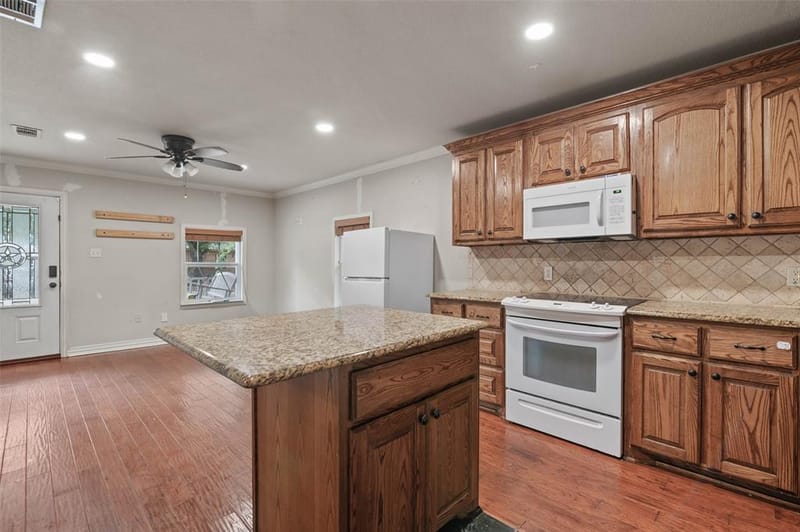 201 Killough Street, Newark TX 76071 - Photo 6