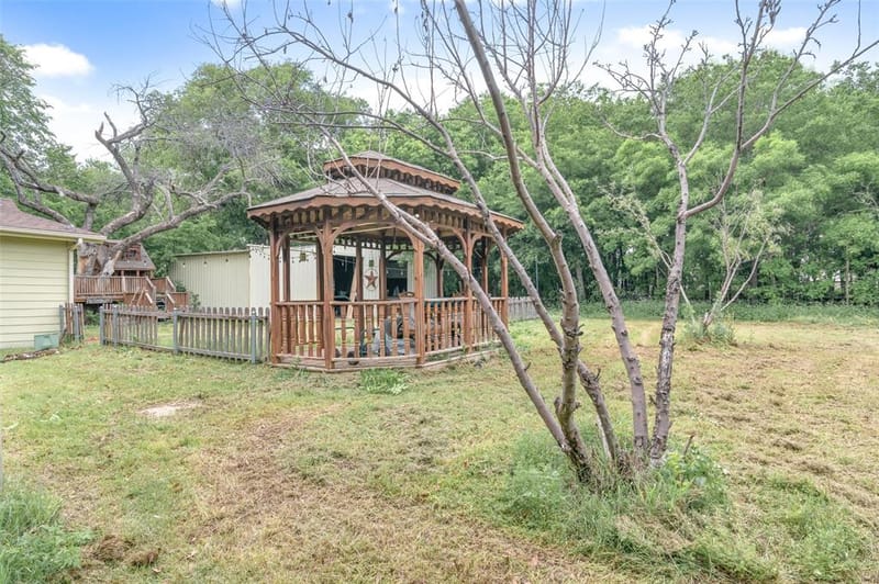 201 Killough Street, Newark TX 76071 - Photo 16