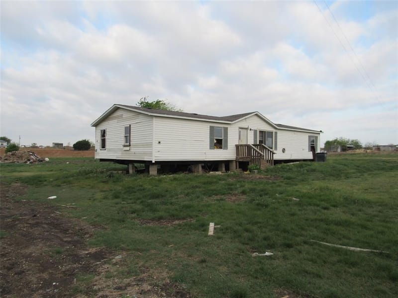 556 Private Road 3551, Valley Mills TX 76689 - Photo 2