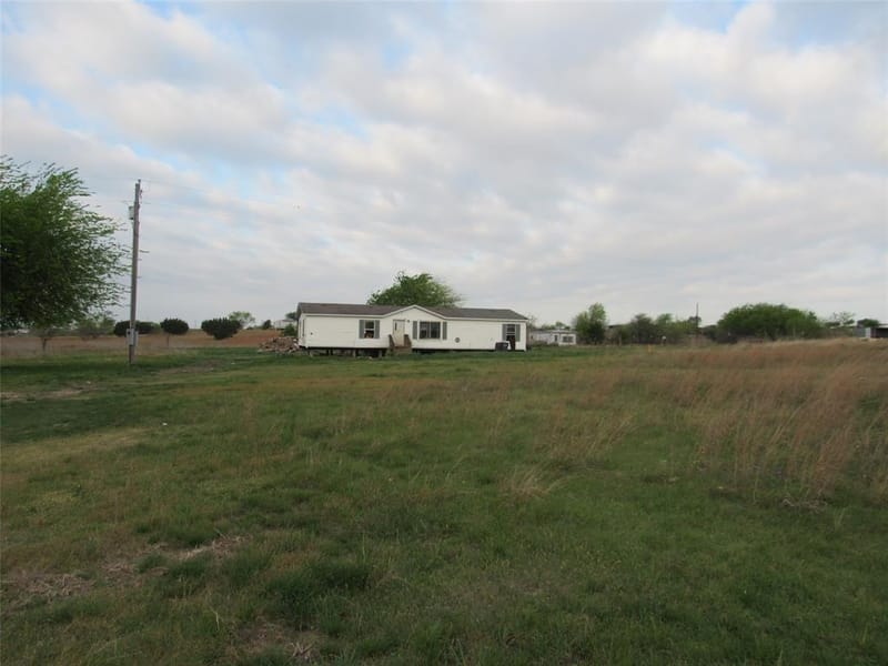 556 Private Road 3551, Valley Mills TX 76689 - Photo 4