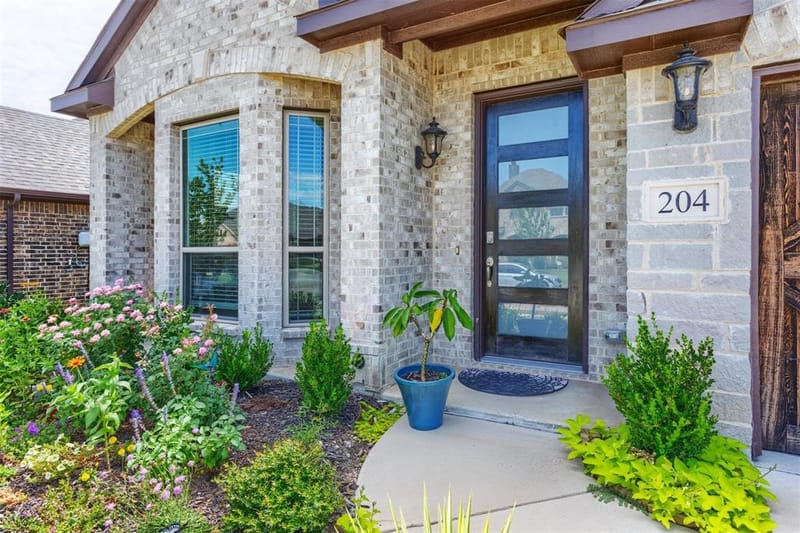 204 Garden Grove Drive, Waxahachie TX 75165 - Photo 4