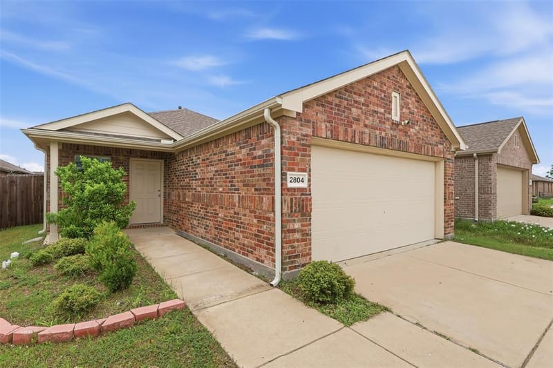 2804 Highgarden Trail, Crandall TX 75114
