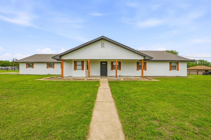 621 County Road 484, Stephenville TX 76401 - Photo 3