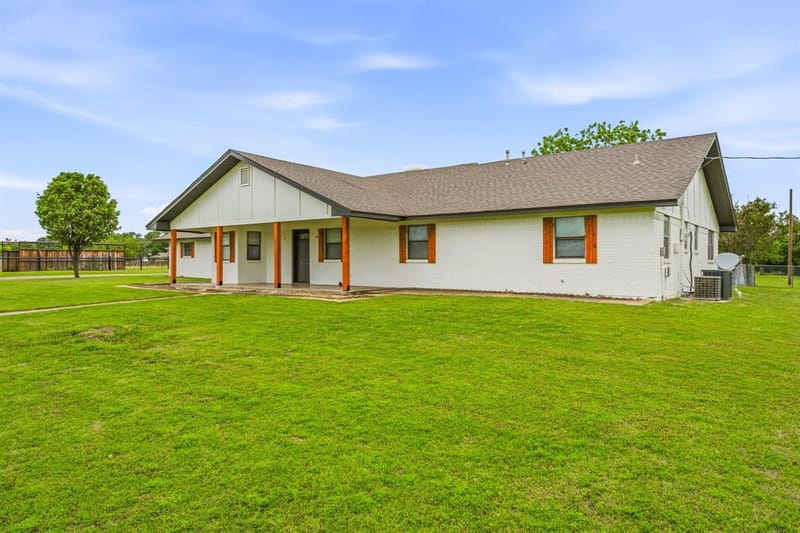 621 County Road 484, Stephenville TX 76401 - Photo 32