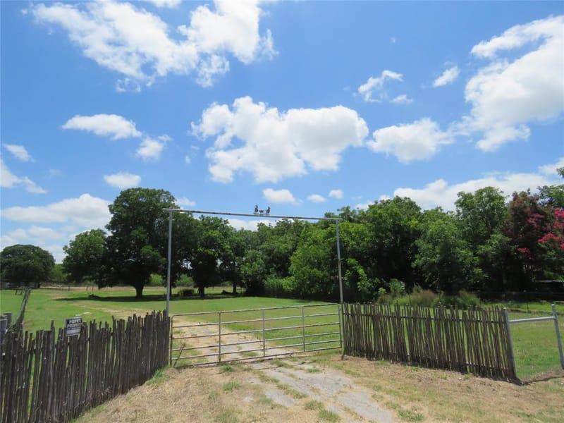 1815 Newport Road, Weatherford TX 76086 - Photo 36
