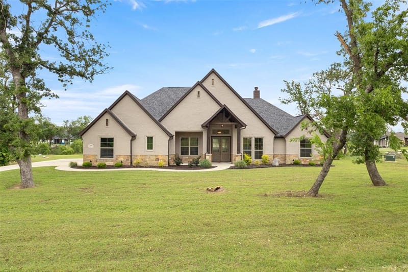 105 Clayton Crossing, Springtown TX 76082