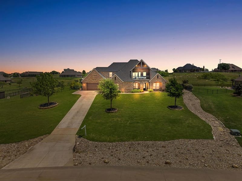 12731 Bella Roma Drive, Fort Worth TX 76126 - Photo 3