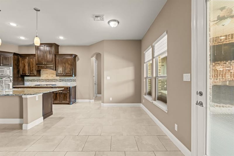 12731 Bella Roma Drive, Fort Worth TX 76126 - Photo 9
