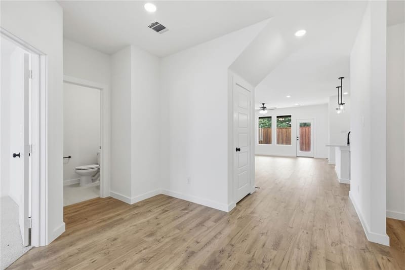 4633 Commack Drive, Fort Worth TX 76135 - Photo 10