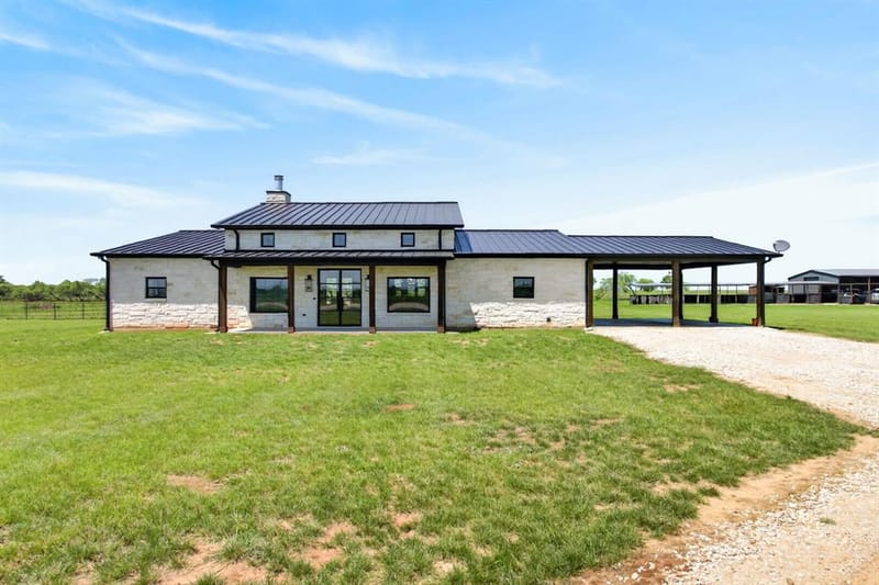 6384 US HWY 281 S, Jacksboro TX 76458 - Photo 2
