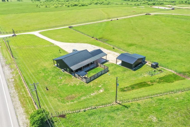 6384 US HWY 281 S, Jacksboro TX 76458 - Photo 38