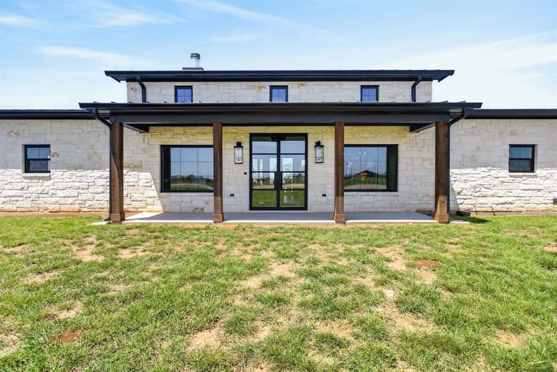 6384 US HWY 281 S, Jacksboro TX 76458 - Photo 4