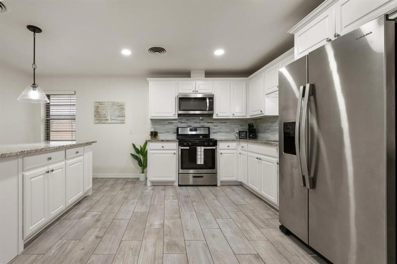 1710 Western Park Drive, Dallas TX 75211 - Photo 10