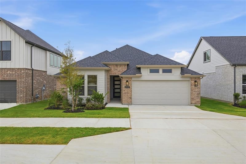 6709 Serenity Drive, Fort Worth TX 76135
