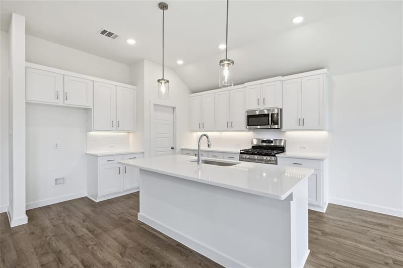 6709 Serenity Drive, Fort Worth TX 76135 - Photo 14