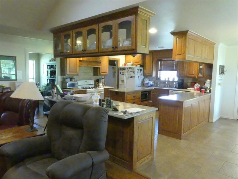3421 School House Road, Forestburg TX 76239 - Photo 6