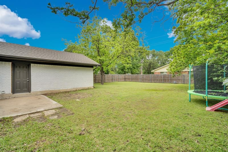 1104 Williamsburg Drive, Ennis TX 75119 - Photo 26