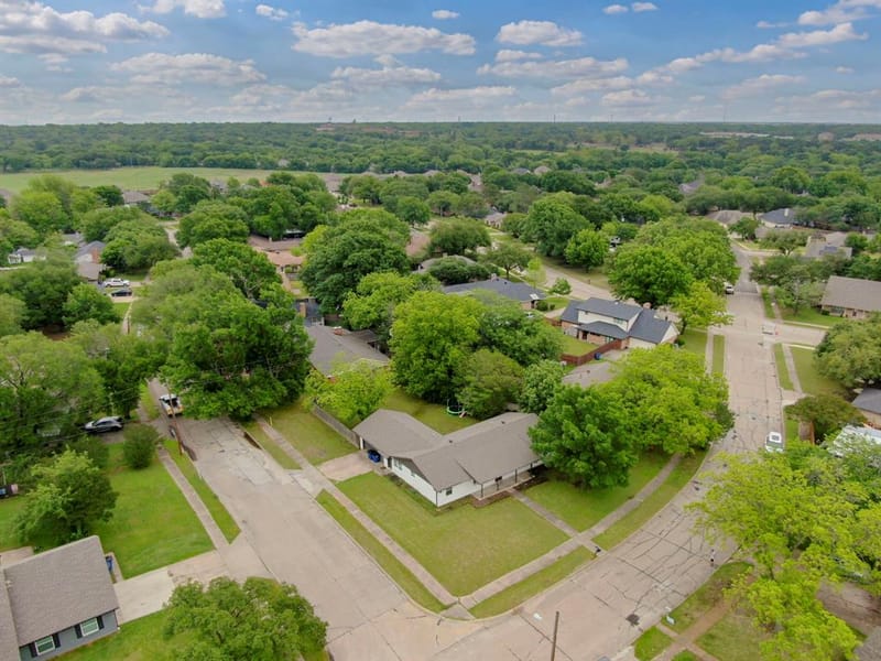 1104 Williamsburg Drive, Ennis TX 75119 - Photo 32