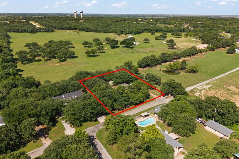 2005 Meadow Drive, Crowley TX 76036 - Photo 38