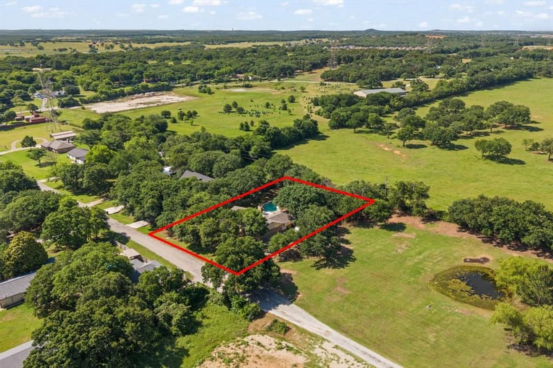 2005 Meadow Drive, Crowley TX 76036 - Photo 37