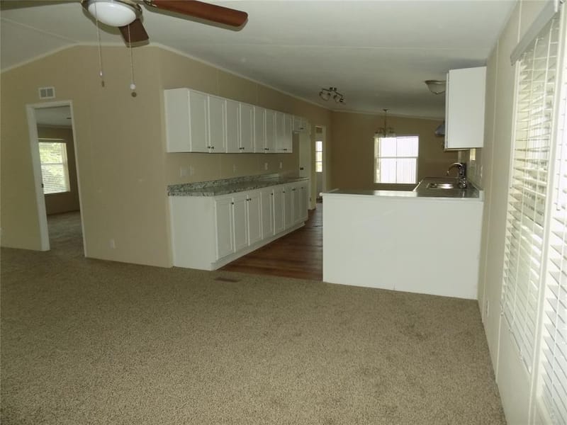 203 S Ridgeview Court, Azle TX 76020 - Photo 4