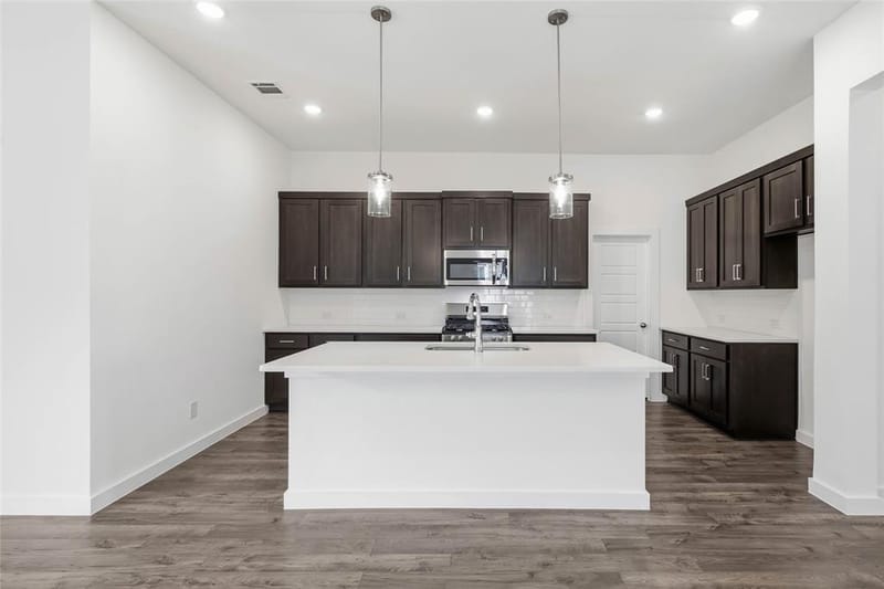 4653 Commack Drive, Fort Worth TX 76135 - Photo 13
