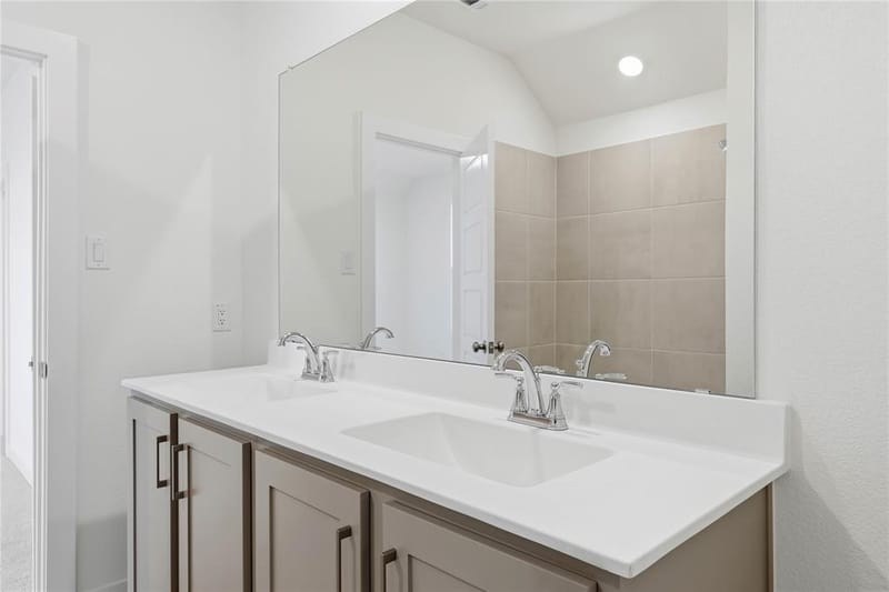 4649 Commack Drive, Fort Worth TX 76135 - Photo 18